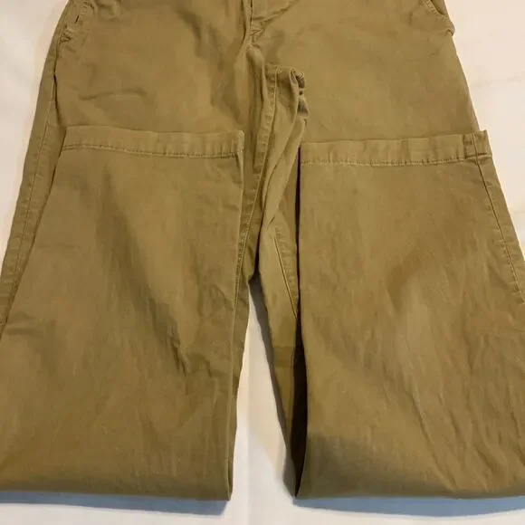 American Eagle size 29 x 34 original straight leg kahki pants like new